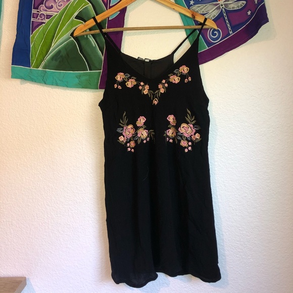 Floral Dress! - Picture 1 of 4